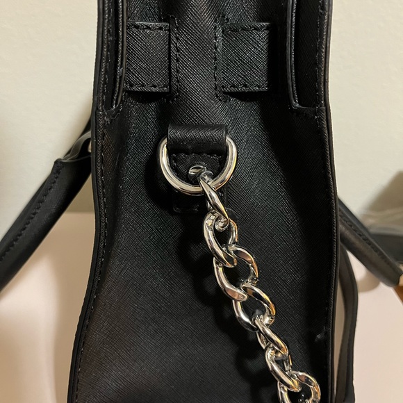 Michael Kors Hamilton Tote in Black Saffiano - Picture 4 of 6